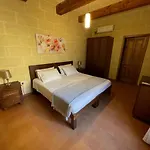 Gilju Bed & Breakfast Xaghra